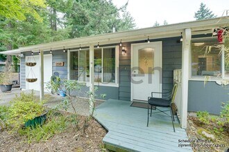 13519 97th Ave NW in Gig Harbor, WA - Building Photo - Building Photo
