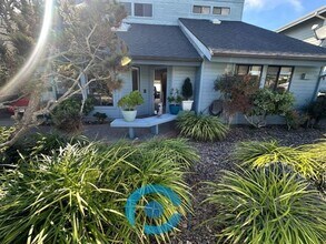 2620 Deerpark Dr in San Diego, CA - Building Photo - Building Photo