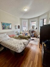 1161 Boylston St, Unit 5 in Boston, MA - Foto de edificio - Building Photo