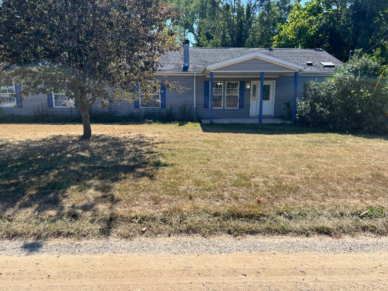 420 Decker St in Niles, MI - Foto de edificio