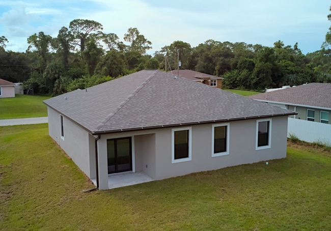 238 Nashua Ave S in Lehigh Acres, FL - Foto de edificio - Building Photo