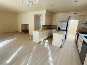 17614 Winding Creek Rd in Salinas, CA - Building Photo - Building Photo