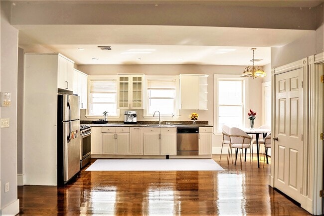 17 Parker Hill Ave, Unit 1 in Boston, MA - Foto de edificio - Building Photo