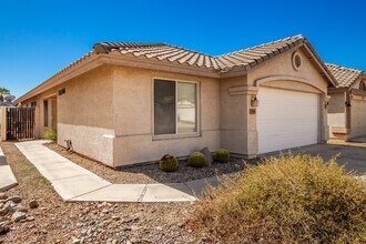 3041 E Wahalla Ln in Phoenix, AZ - Building Photo - Building Photo
