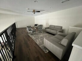 2161 Wynn Joyce Rd in Garland, TX - Building Photo