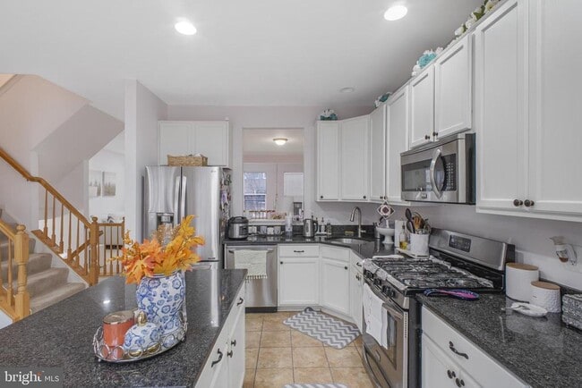 20751 Bridalveil Falls Terrace in Sterling, VA - Building Photo - Building Photo