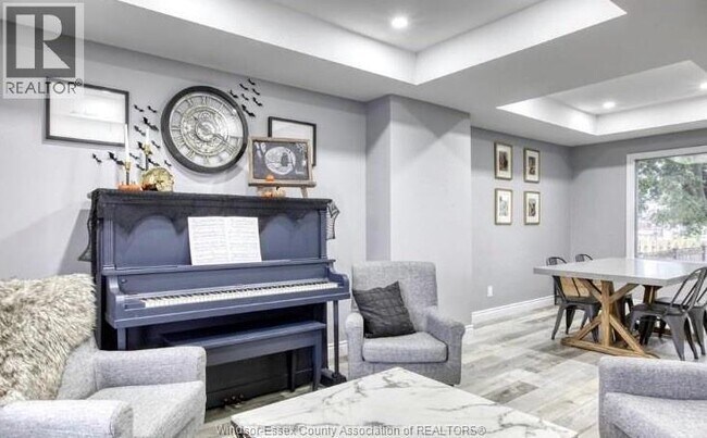 1141 Hall Ave in Windsor, ON - Building Photo - Building Photo