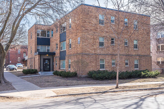 3201 Girard Ave S in Minneapolis, MN - Foto de edificio - Building Photo