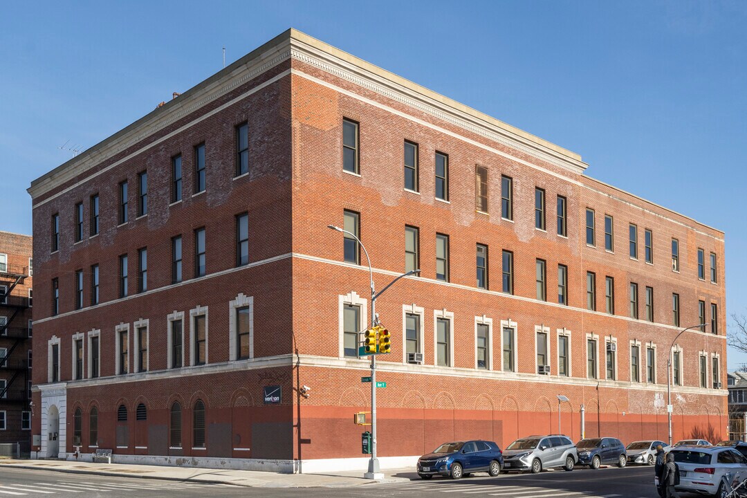 Oceana Apartments in Brooklyn, NY - Foto de edificio