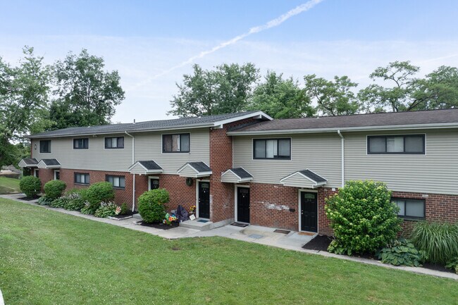 WaterView Living in Ossining, NY - Foto de edificio - Building Photo