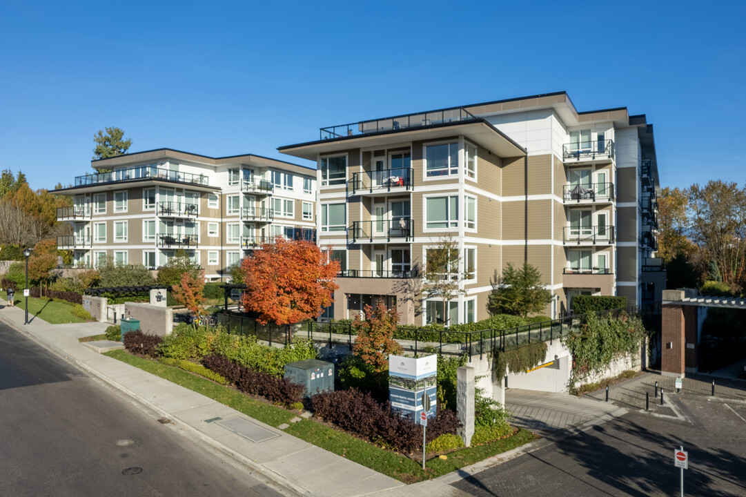 The Pavillion at Victoria Hill in New Westminster, BC - Building Photo