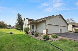 11139 Frankfort Pkwy NE in Saint Michael, MN - Building Photo