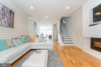 2332 Ellsworth St in Philadelphia, PA - Building Photo - Building Photo