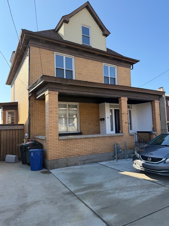 43 Stewart Ave, Unit 43 Stewart ave