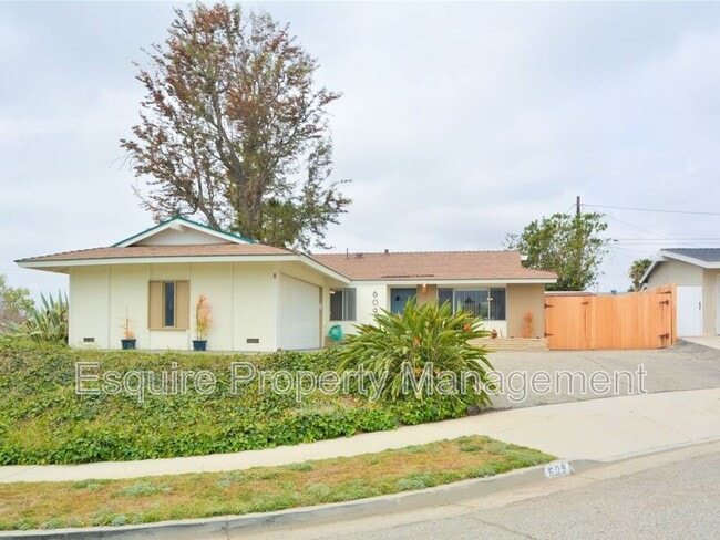 property at 609 Marsh Rondo