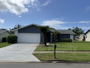 2772 Lomond Dr in Palm Harbor, FL - Building Photo - Building Photo