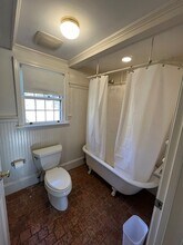 338 Maple St in Carlisle, MA - Building Photo - Building Photo