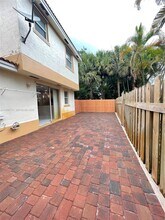 6524 Hidden Cove Dr in Davie, FL - Building Photo - Building Photo