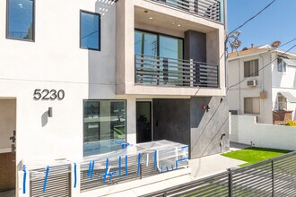 5230 Cahuenga in North Hollywood, CA - Building Photo - Building Photo