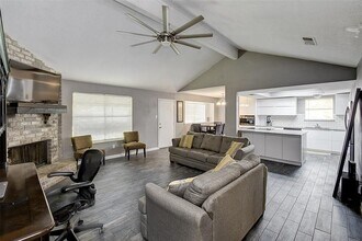 16635 Water Oak Dr in Channelview, TX - Building Photo - Building Photo