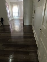 25 S Locust St, Unit Unit 1 in Hagerstown, MD - Foto de edificio - Building Photo