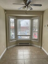 219 Kingswood Dr in Kitchener, ON - Building Photo