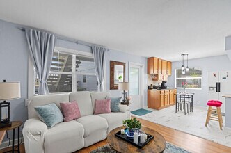 212 Tuscany D in Delray Beach, FL - Building Photo - Building Photo