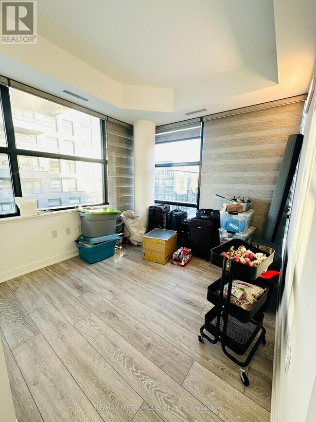 1608 Charles St in Whitby, ON - Building Photo - Building Photo