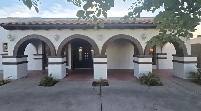 property at 106 S 29th Ave