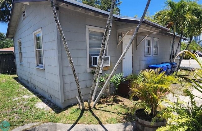 property at 609 SW 4th Ave
