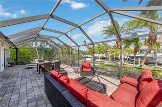 1399 Osprey Ave in Naples, FL - Building Photo - Building Photo