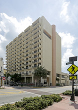 Council Towers South in Miami Beach, FL - Building Photo - Building Photo