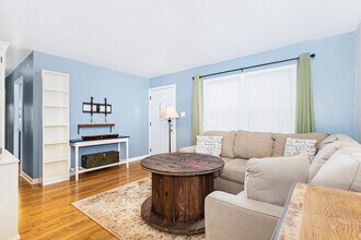 531 Glen Ave in Romeoville, IL - Building Photo - Building Photo