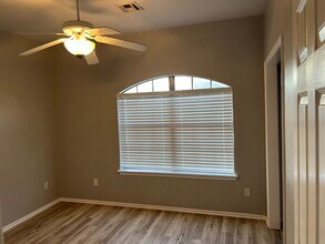1000 N Gale Ave in Moore, OK - Building Photo - Building Photo