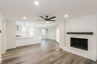 3434 Silverwood Ln in Dallas, TX - Building Photo - Building Photo