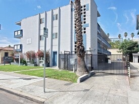 357 S 4th St in San Jose, CA - Building Photo