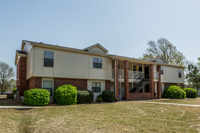 Gladiola Estates in Jonesboro, AR - Building Photo - Building Photo