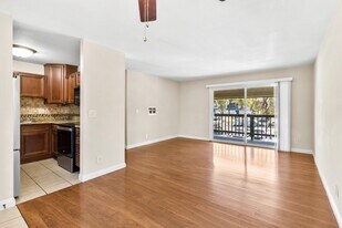 7750 Stalmer St in San Diego, CA - Building Photo