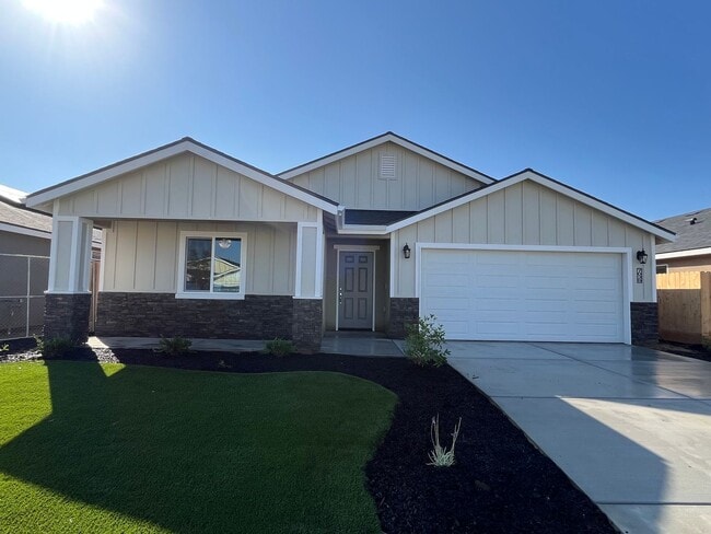 property at 7039 W Wren Ave