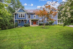 6301 Poindexter Ln in Rockville, MD - Building Photo