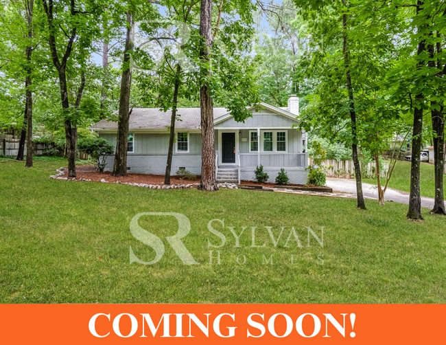property at 214 Lynnwood Estates Dr