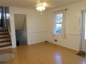 651 Mincey Woods Ct in Stone Mountain, GA - Building Photo - Building Photo