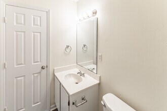 1601 Sparkman Dr NW in Huntsville, AL - Building Photo - Building Photo