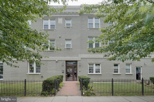 property at 1352 Longfellow St NW