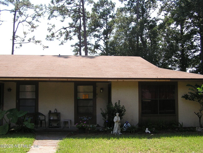 property at 2934 Shelby Dr