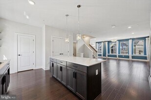 138 Livingston Ln in Exton, PA - Building Photo