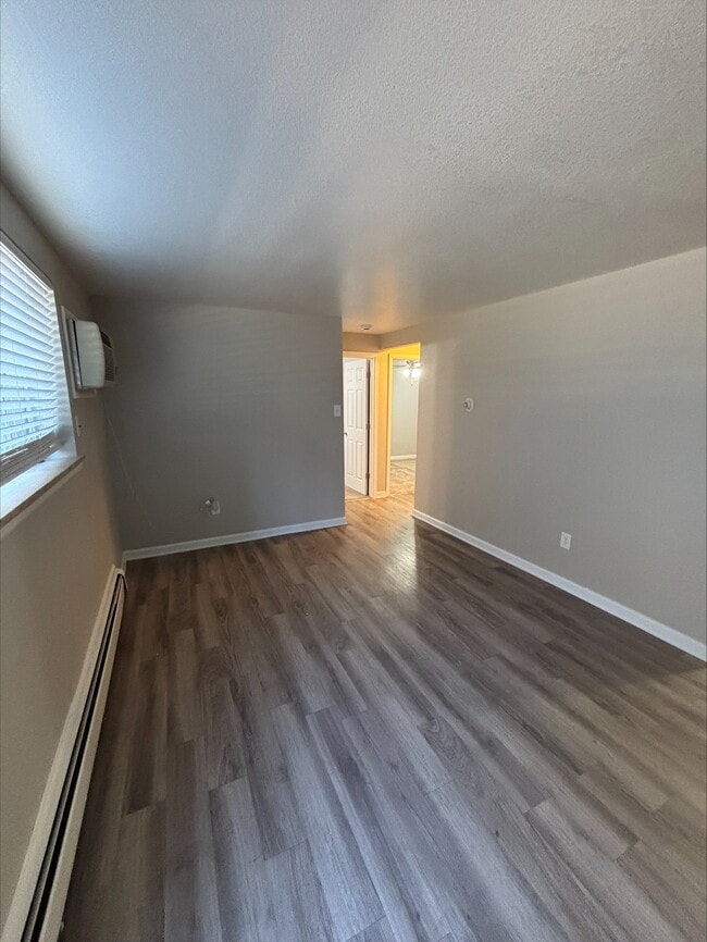 Elms Apartments