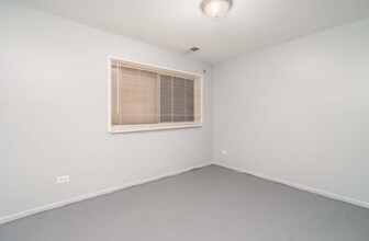13223 S Rhodes Ave in Chicago, IL - Building Photo - Building Photo