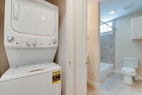 5941 S Loop E photo'