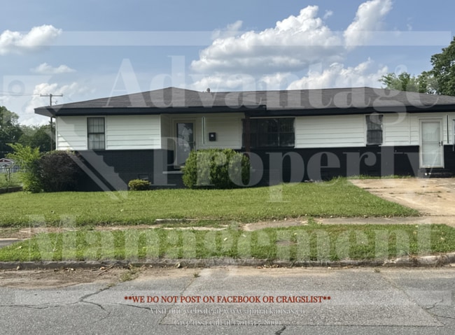 property at 820 W 16th St